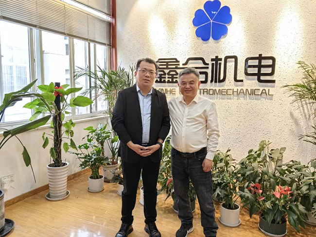 中倉協秘書長.jpg